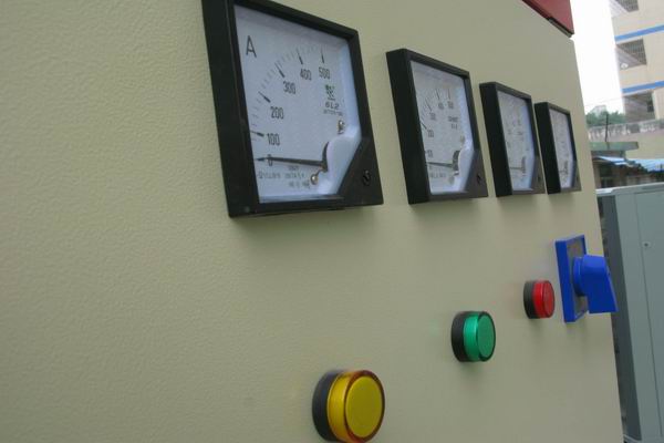 栾城配电箱-3683讲讲配电箱的操作和检修步